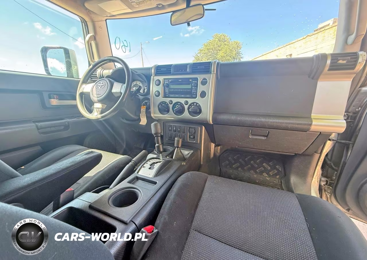 2009 Toyota Fj Cruiser Base VIN:JTEBU11F09K067152 - 9