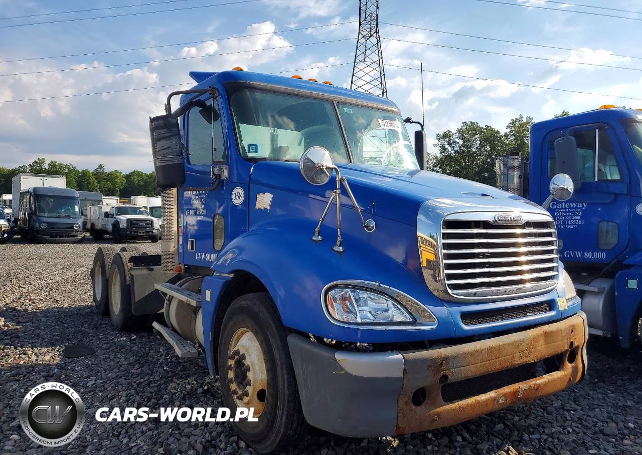 2009 Freightliner Columbia 112