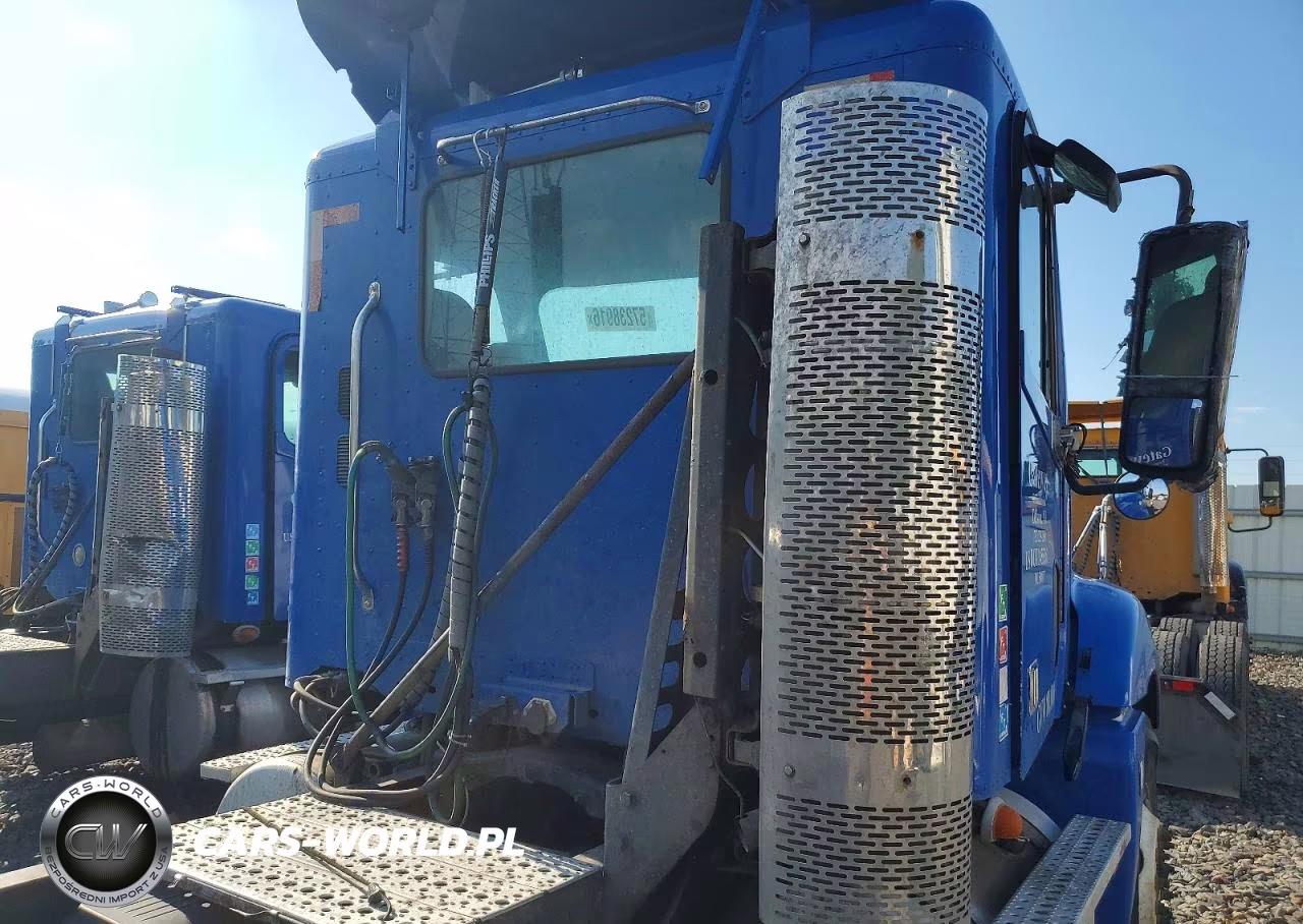 2009 Freightliner Columbia 112 VIN:1FUJA6CK39LAH1181 - 9