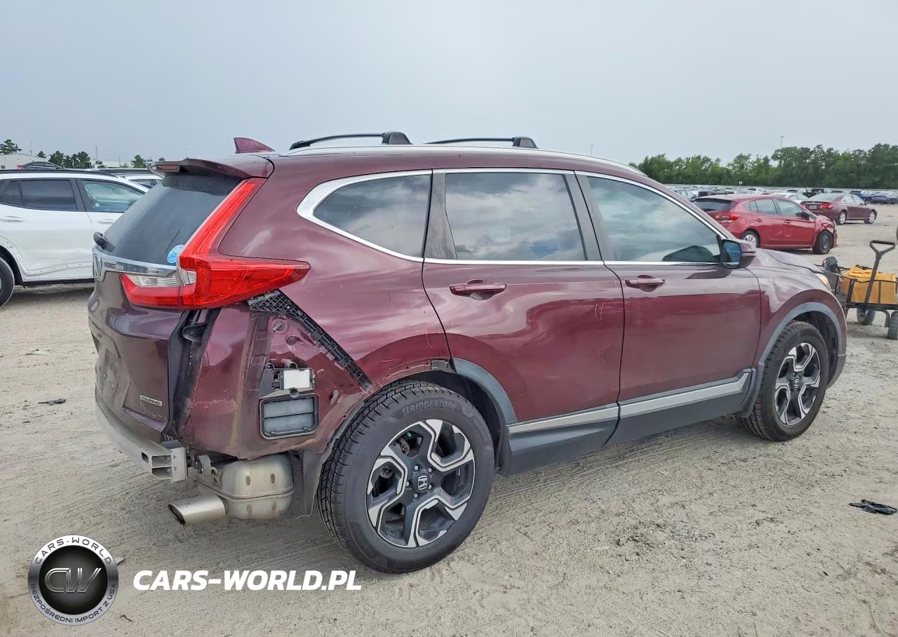 2018 Honda Cr-V Touring VIN:7FARW1H93JE053667 - 3