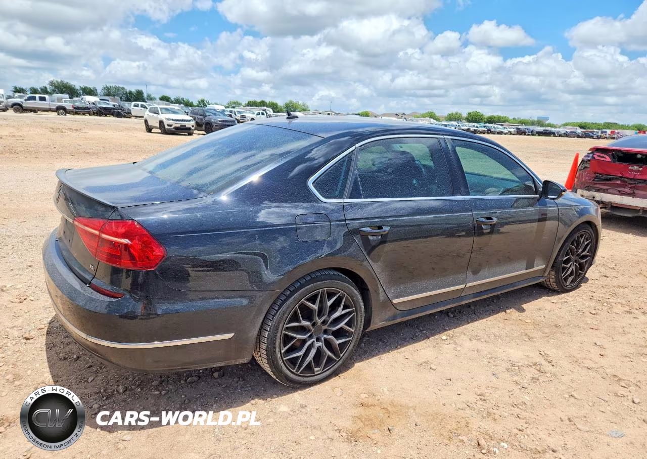 2016 Volkswagen Passat S VIN:1VWAT7A31GC025640 - 3