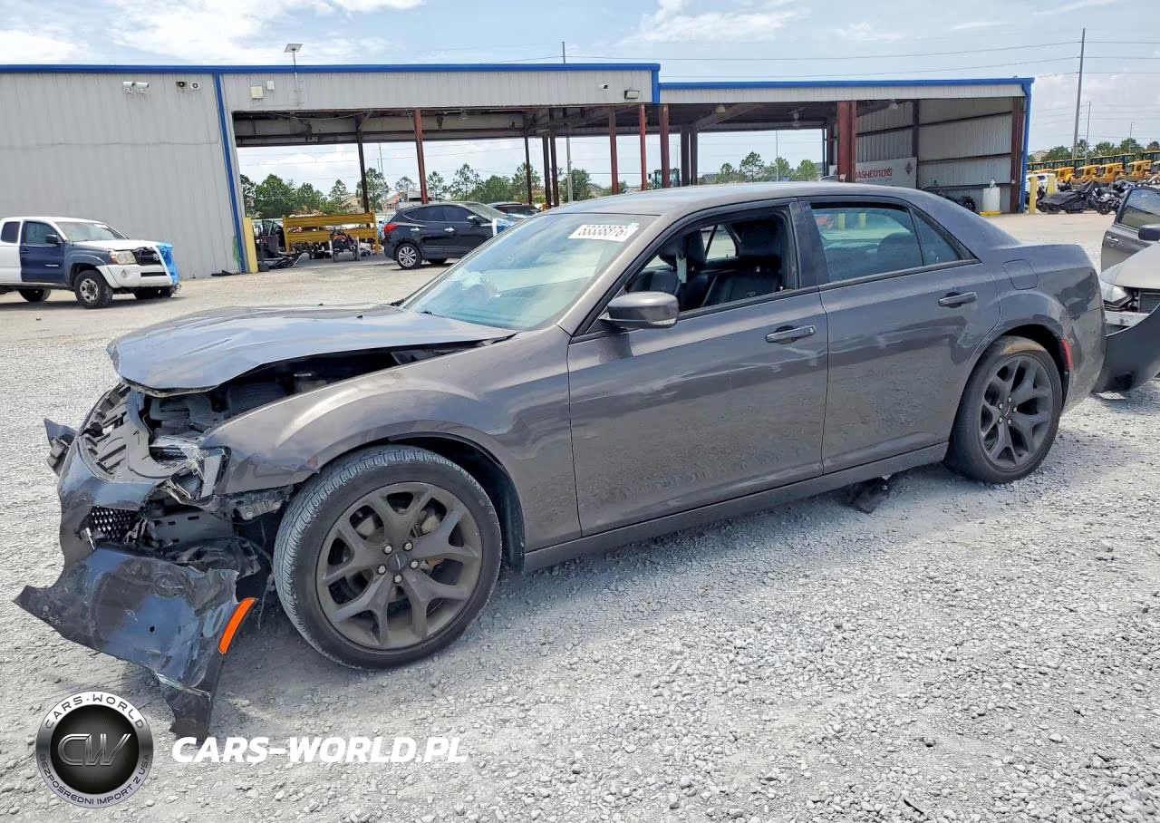 2021 Chrysler 300 – zdjęcie 1 z 12