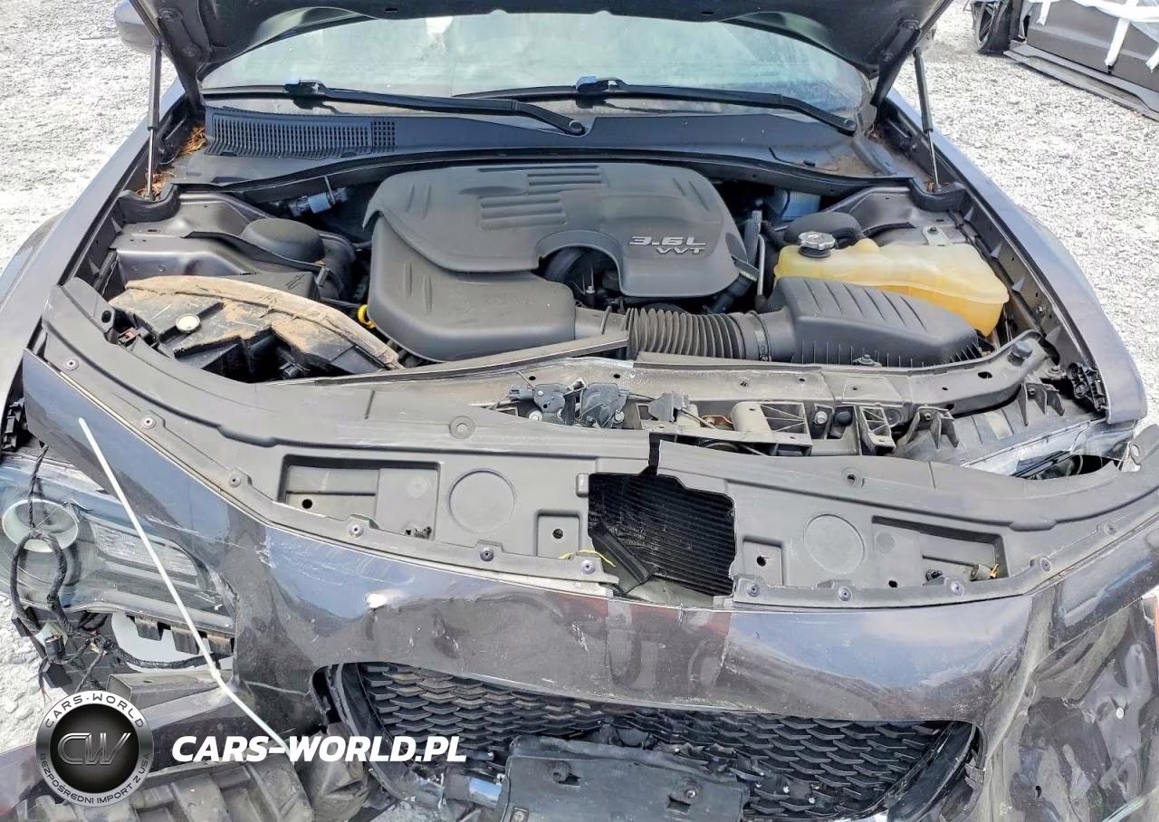 2021 Chrysler 300 VIN:2C3CCABG5MH634317 - 11