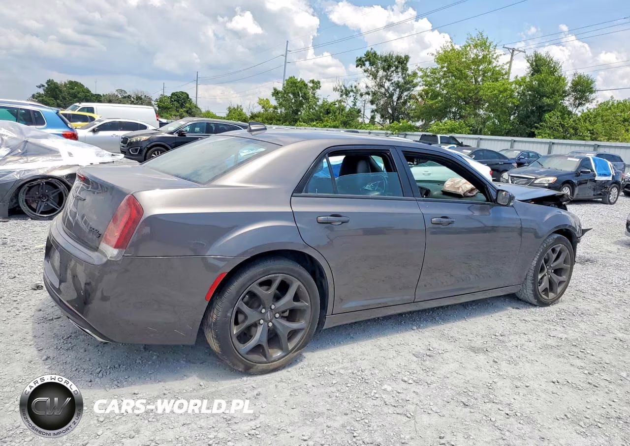 2021 Chrysler 300 VIN:2C3CCABG5MH634317 - 3