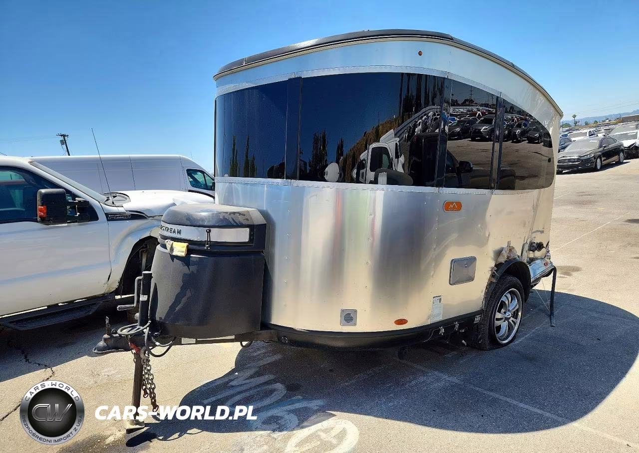 2018 Airstream Base Camp Camper VIN:1SMG4DC19JJ203749 - 2