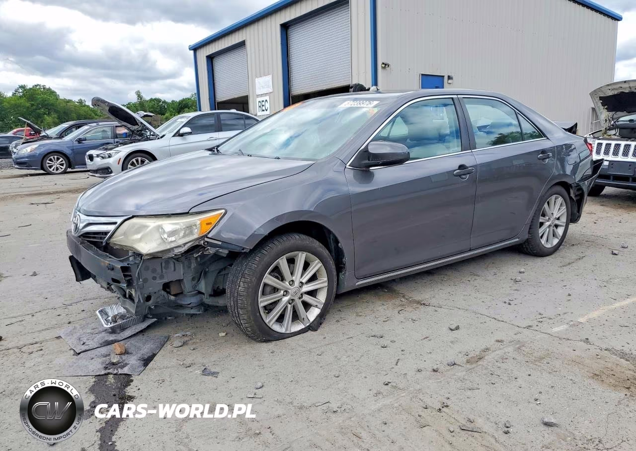 2014 Toyota Camry Xle – zdjęcie 1 z 13