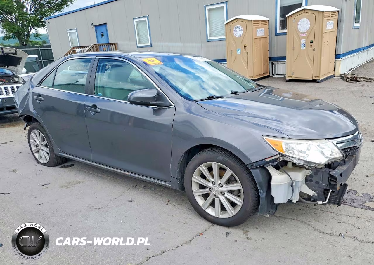 2014 Toyota Camry Xle VIN:4T4BF1FK4ER342218 - 4