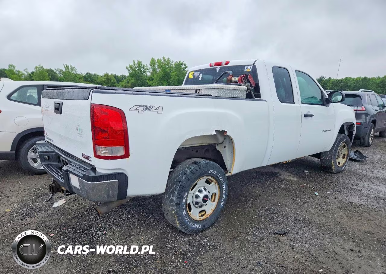 2011 GMC Sierra K2500 Heavy Duty VIN:1GT22ZCG0BZ361341 - 3