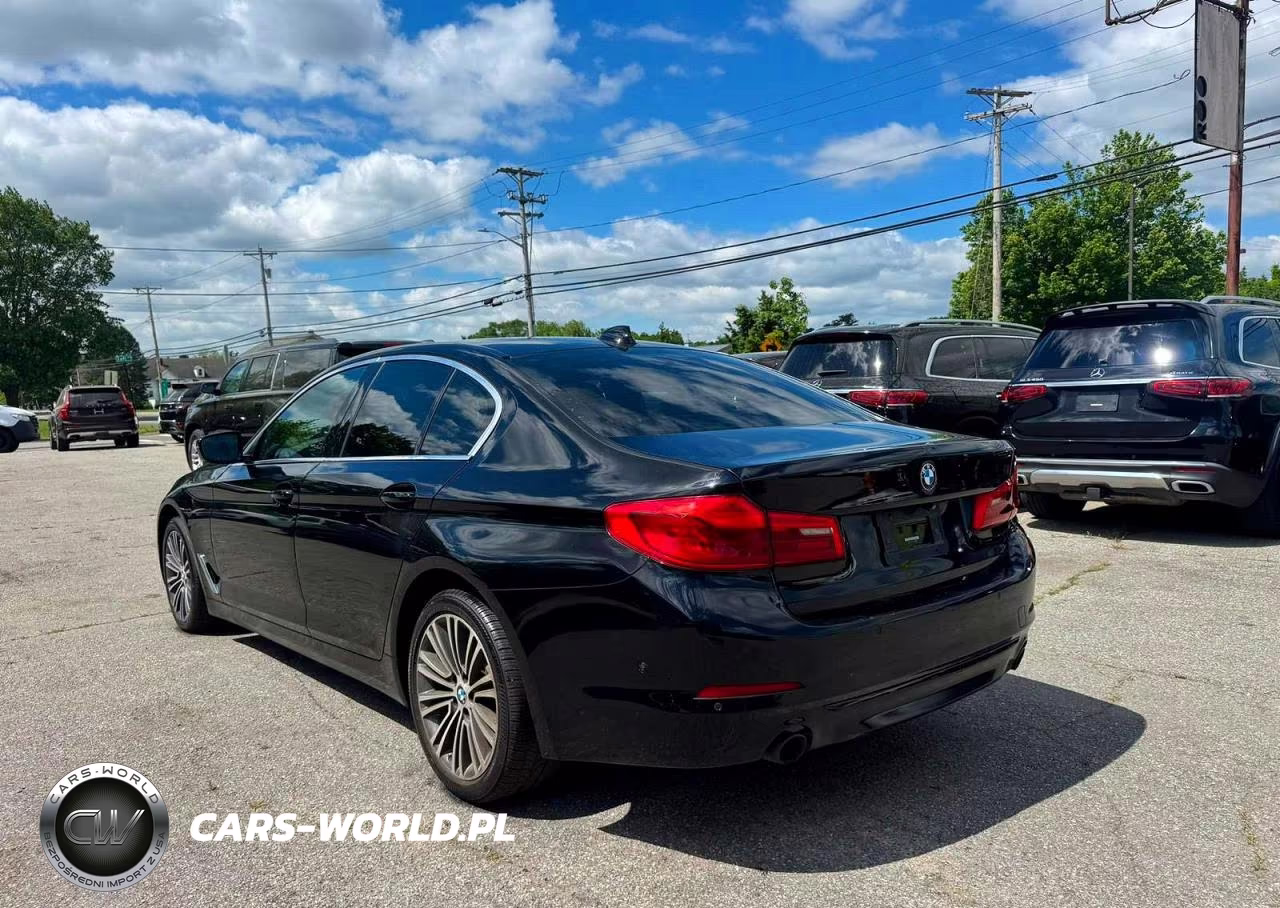 2019 BMW 530 Xi VIN:WBAJA7C50KG910112 - 3
