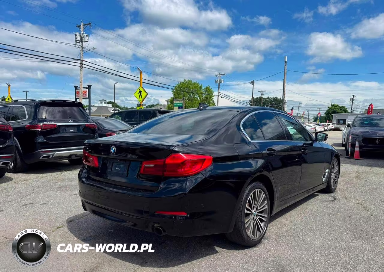 2019 BMW 530 Xi VIN:WBAJA7C50KG910112 - 4