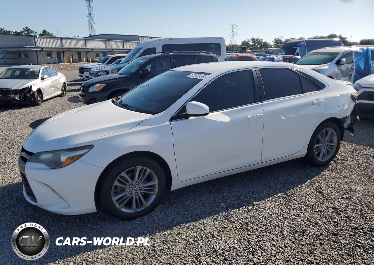2015 Toyota Camry Se – zdjęcie 1 z 13