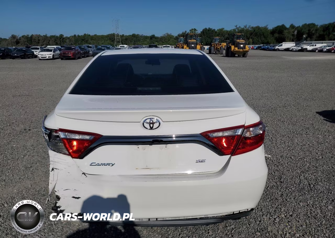 2015 Toyota Camry Se VIN:4T1BF1FK8FU108949 - 6