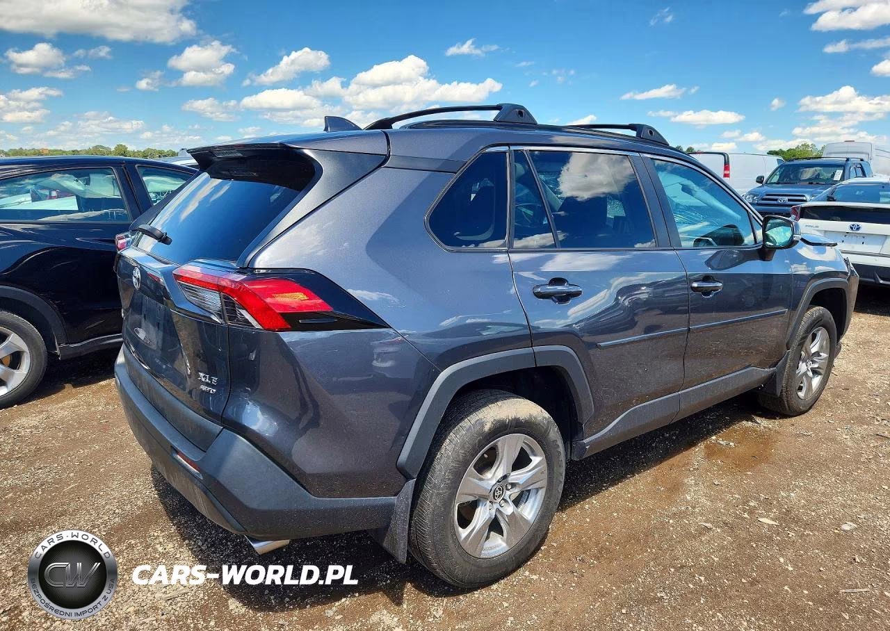 2024 Toyota Rav4 Xle VIN:2T3P1RFV5RW427203 - 3