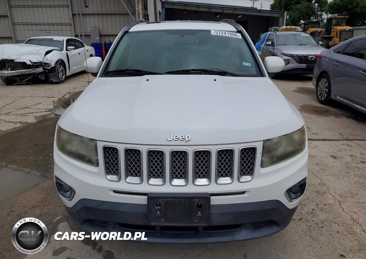 2014 Jeep Compass Latitude VIN:1C4NJCEA5ED821388 - 5