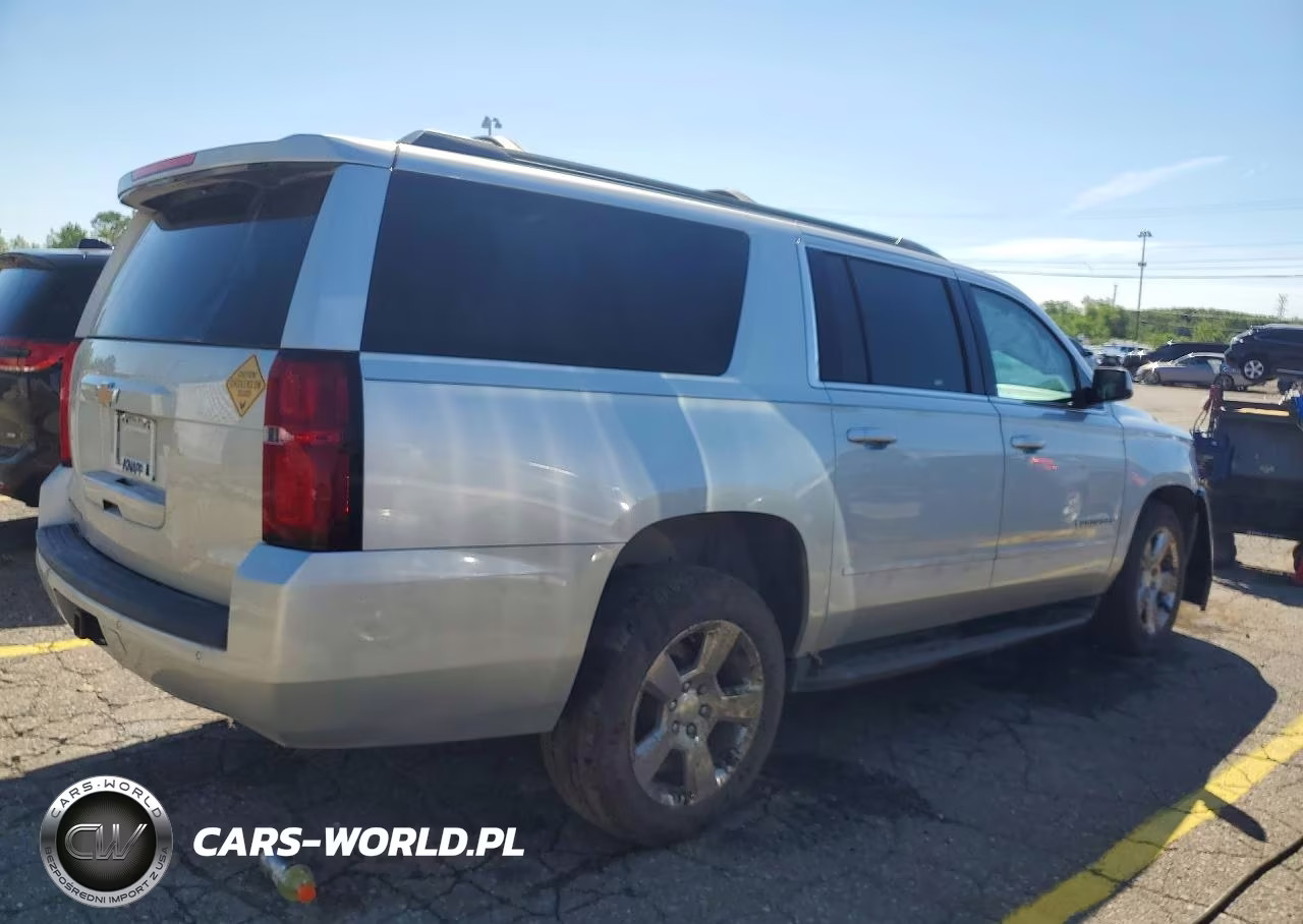 2018 Chevrolet Suburban K1500 Ls VIN:1GNSKGKC9JR340612 - 3