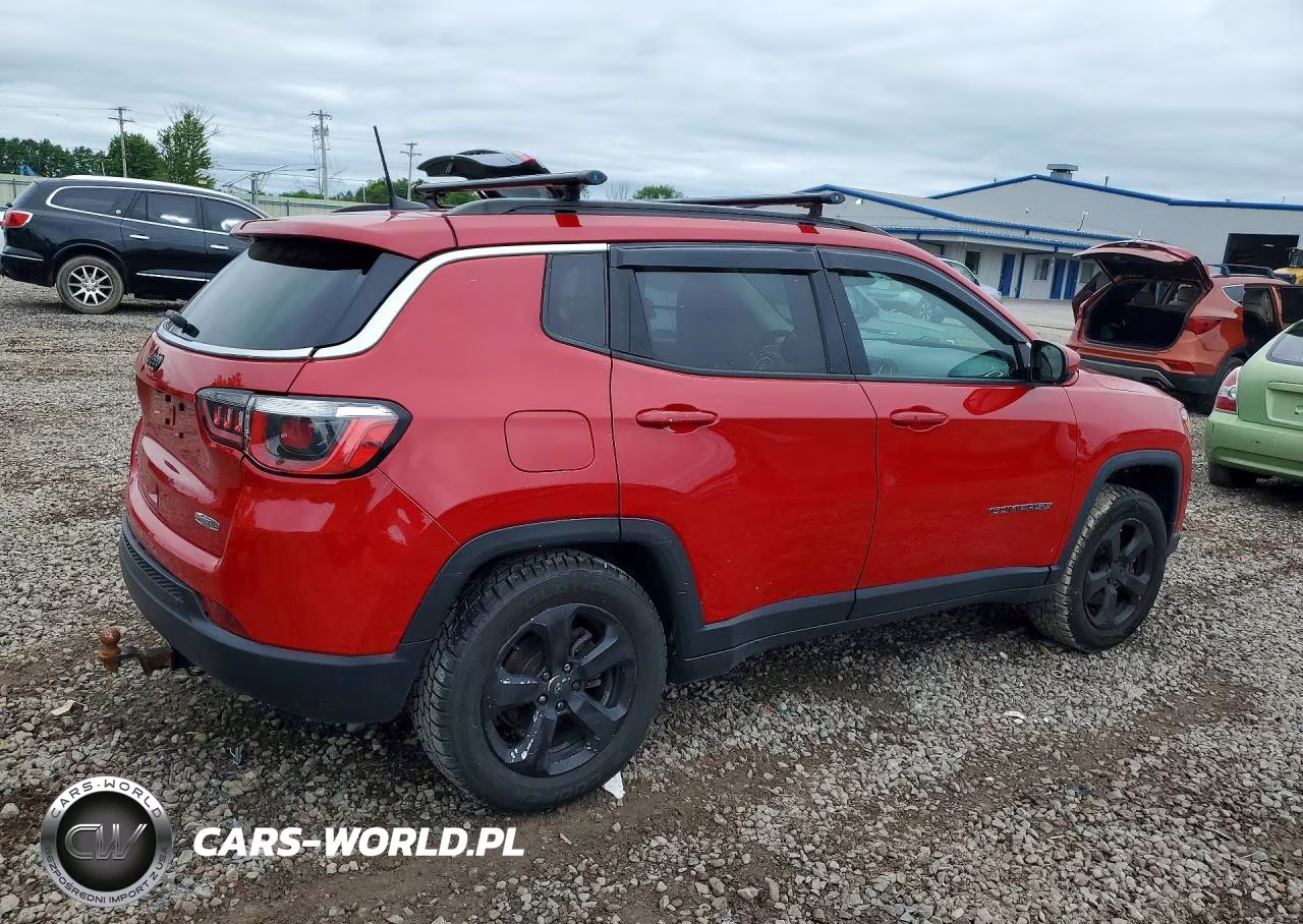 2019 Jeep Compass Latitude VIN:3C4NJDBB3KT593786 - 3