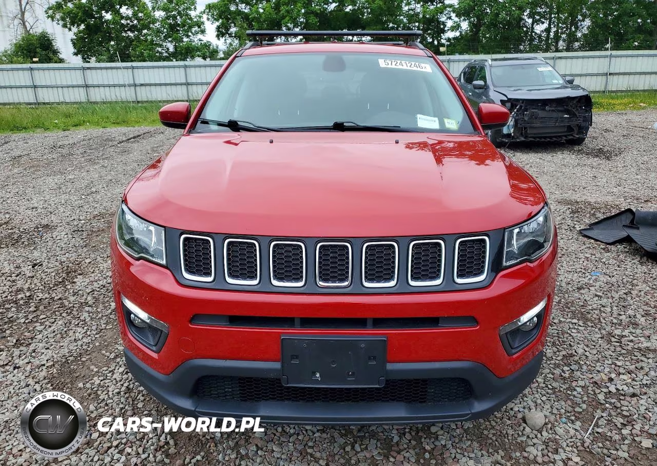 2019 Jeep Compass Latitude VIN:3C4NJDBB3KT593786 - 5