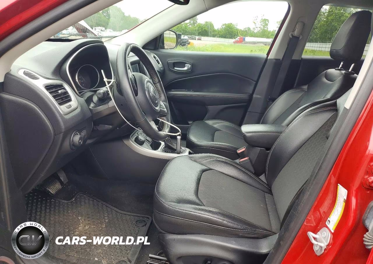 2019 Jeep Compass Latitude VIN:3C4NJDBB3KT593786 - 7