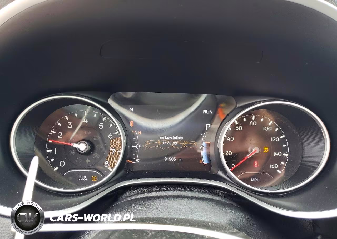 2019 Jeep Compass Latitude VIN:3C4NJDBB3KT593786 - 9