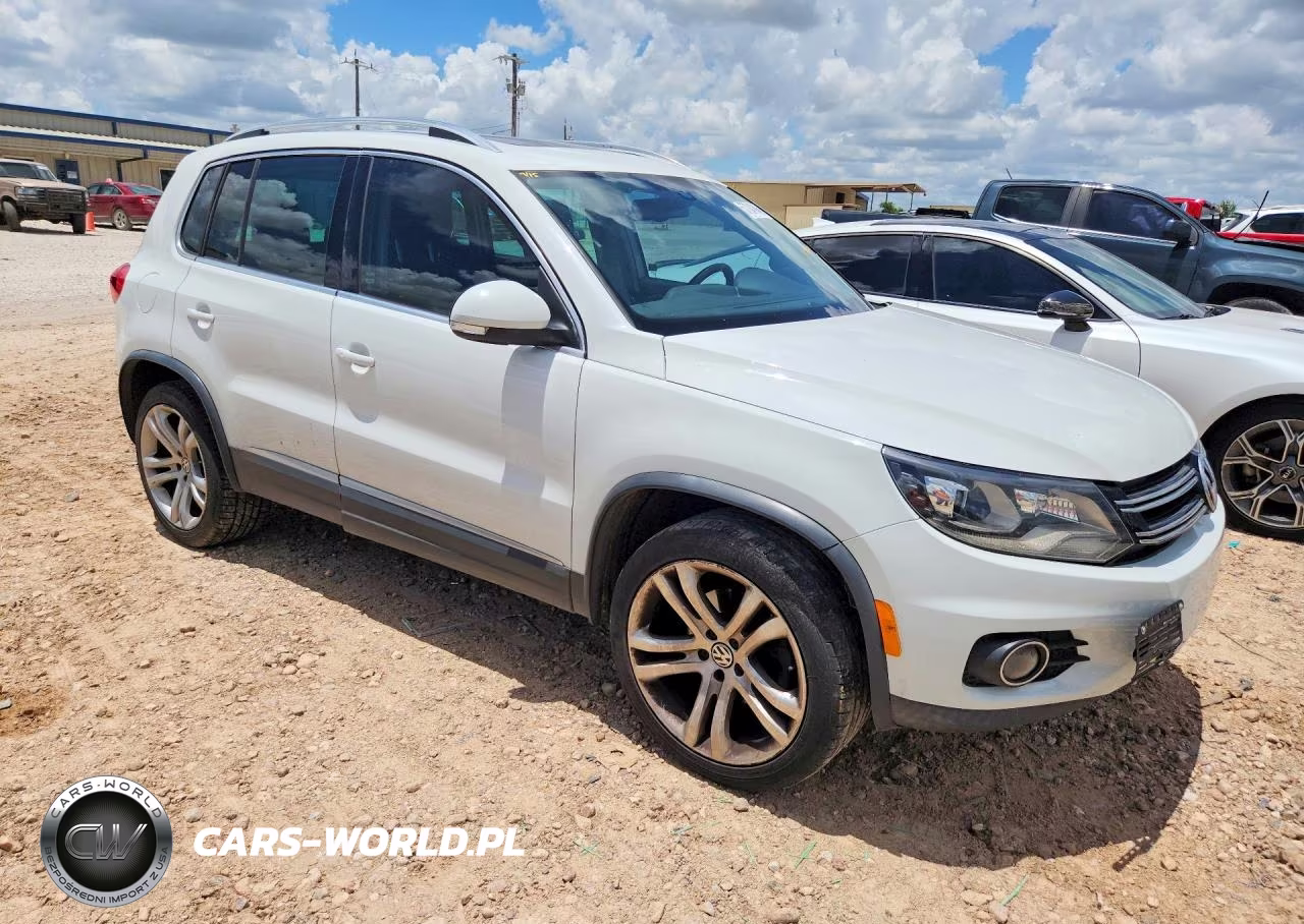 2016 Volkswagen Tiguan S VIN:WVGAV7AX4GW516925 - 4