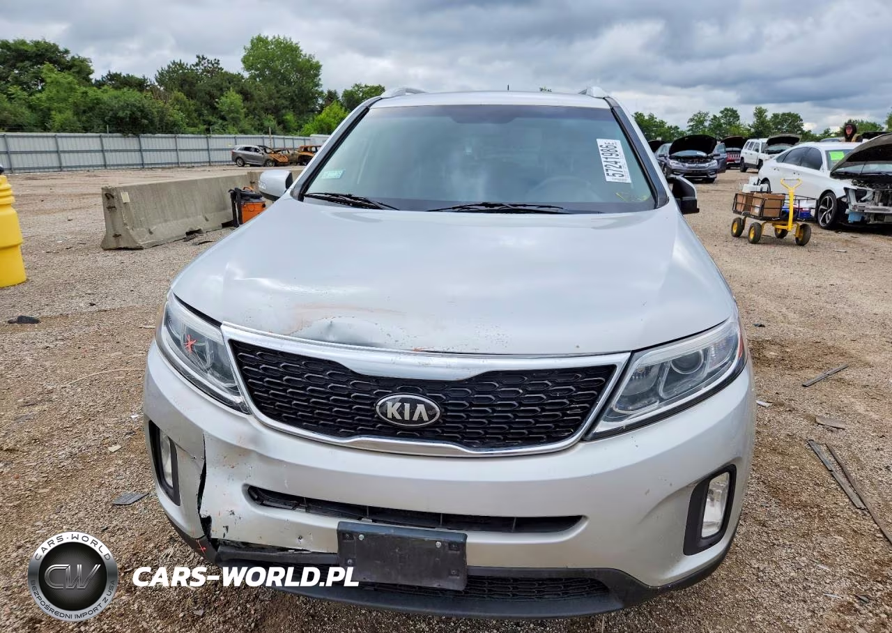 2014 Kia Sorento Lx VIN:5XYKT3A62EG437195 - 5