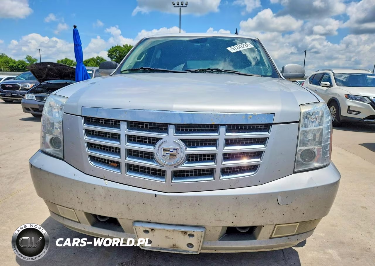 2011 Cadillac Escalade Luxury VIN:1GYS4BEF8BR139002 - 5