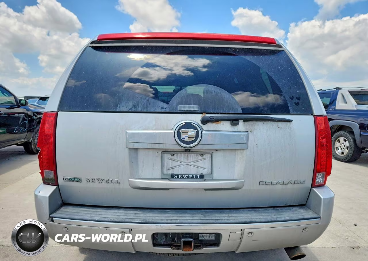 2011 Cadillac Escalade Luxury VIN:1GYS4BEF8BR139002 - 6
