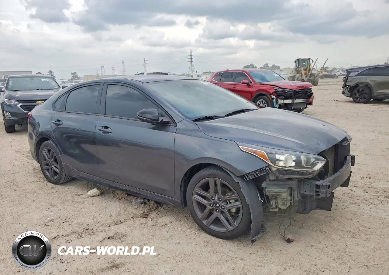 2021 Kia Forte Gt Line VIN:3KPF34ADXME324676 - 4