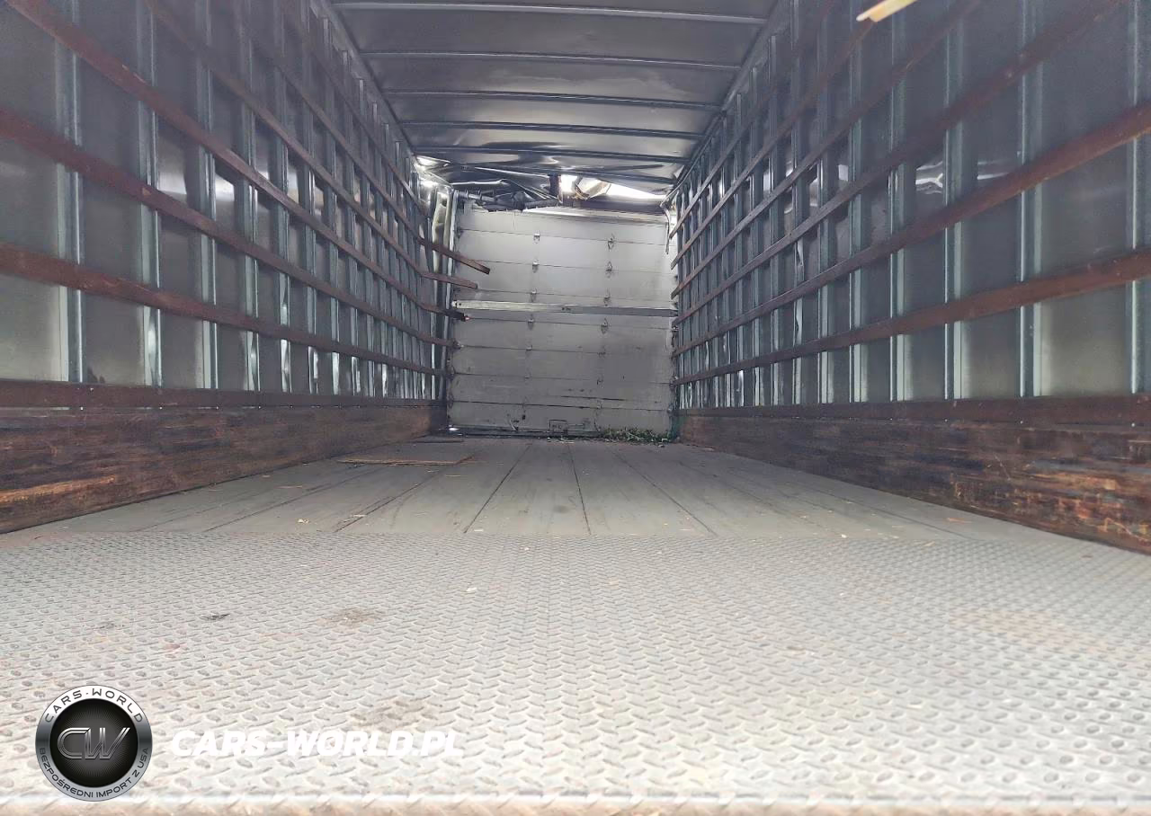 2007 Isuzu T6F Box Truck VIN:4GTJ6F1377F700215 - 10