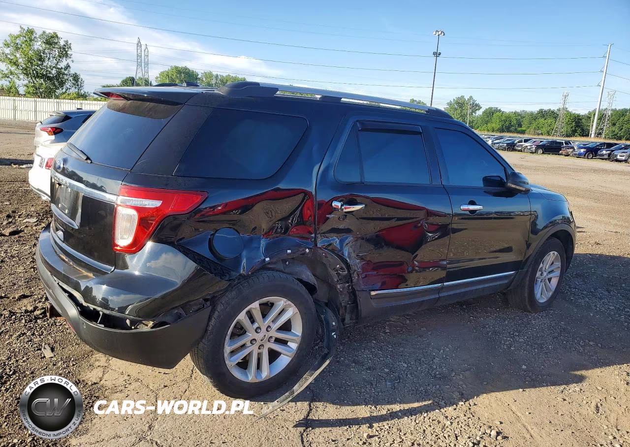 2012 Ford Explorer Xlt VIN:1FMHK7D80CGA20052 - 3