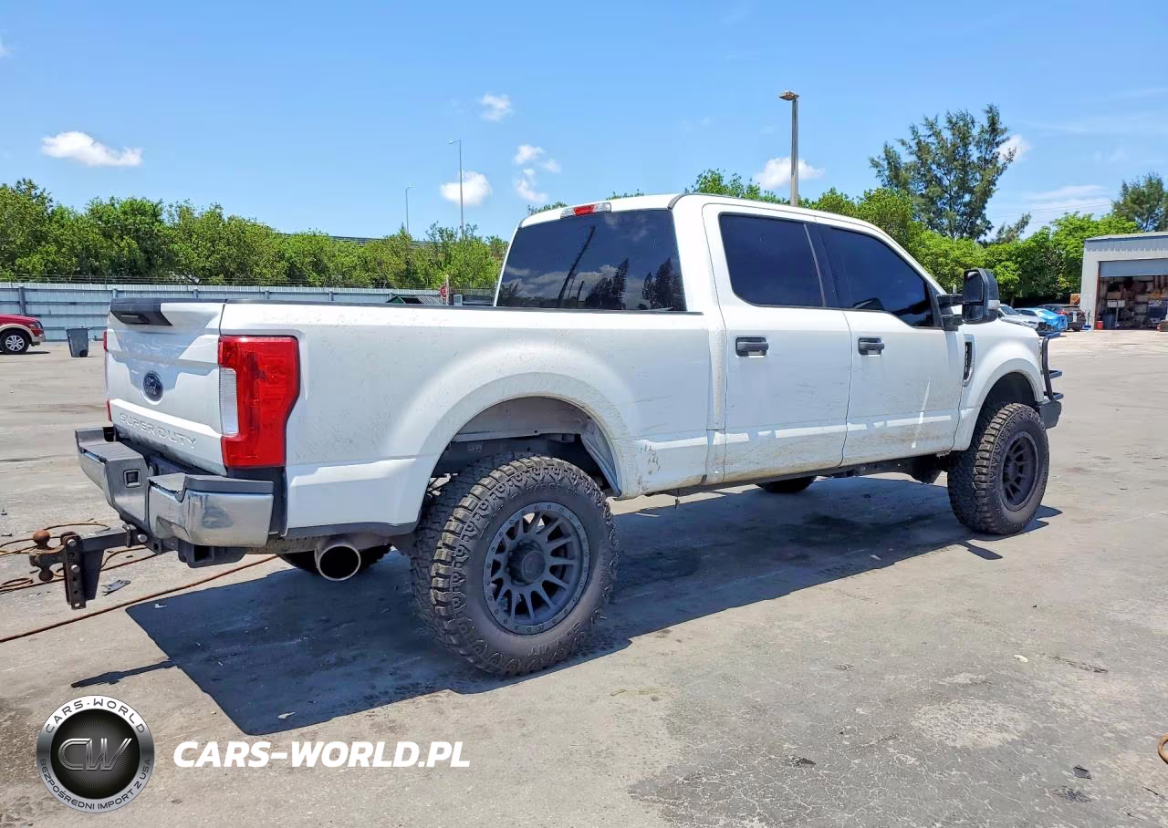 2019 Ford F250 Super Duty VIN:1FT7W2B60KEE34340 - 3