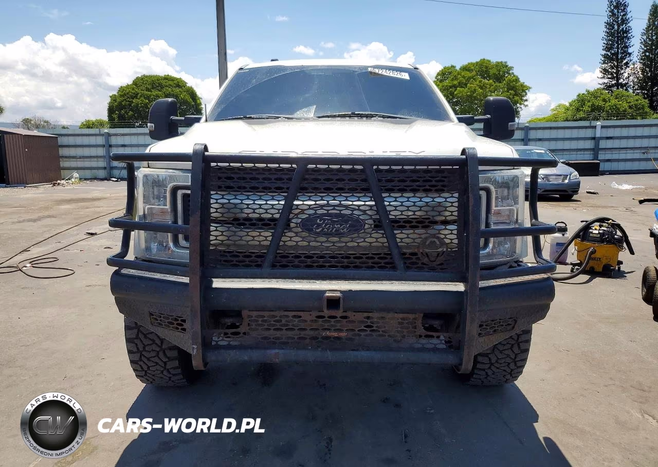 2019 Ford F250 Super Duty VIN:1FT7W2B60KEE34340 - 5