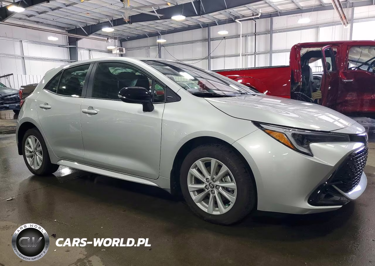 2026 Toyota Corolla Hatchback Se VIN:JTND4MBE2T3265278 - 4
