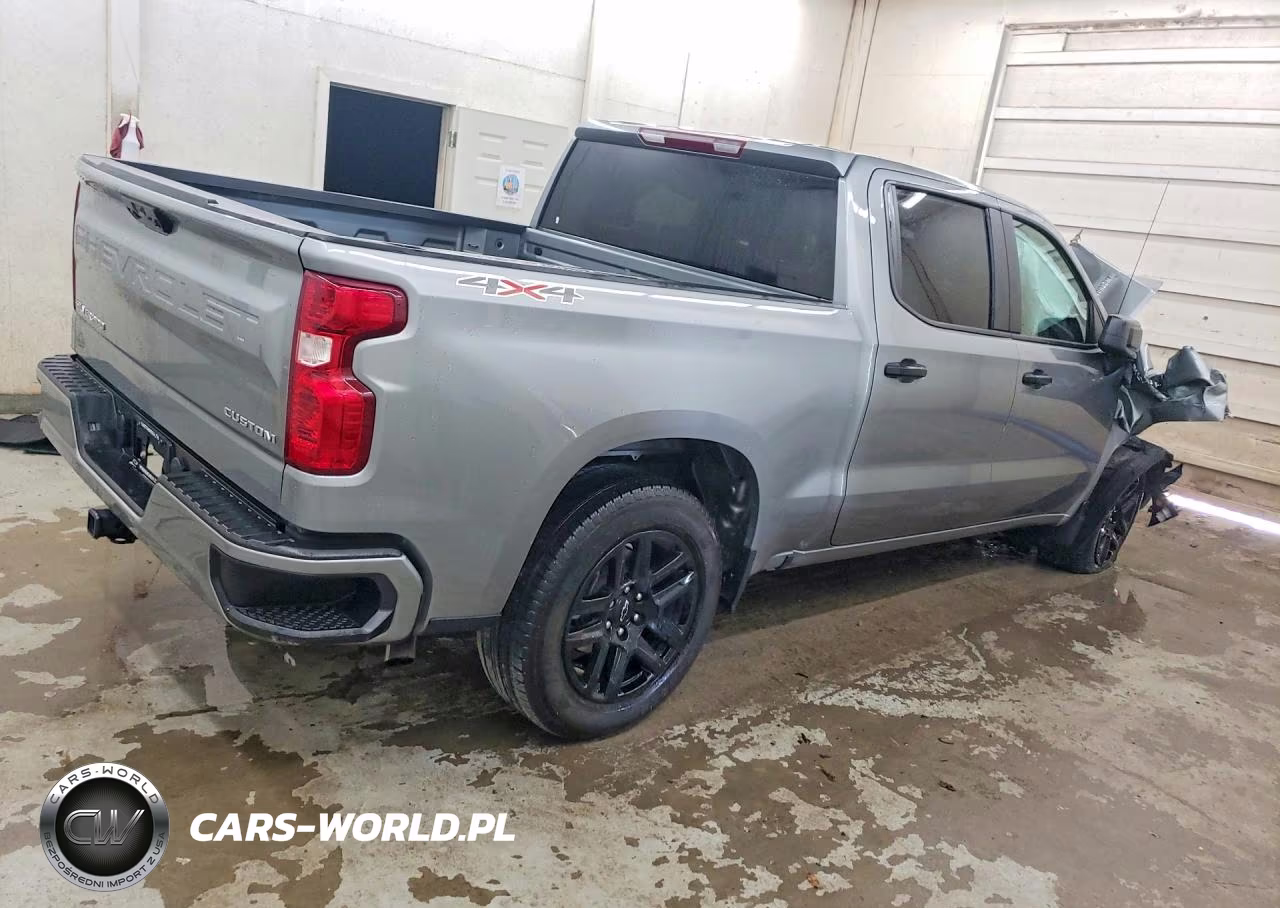 2025 Chevrolet Silverado K1500 Custom VIN:1GCPKBEK5SZ337471 - 3