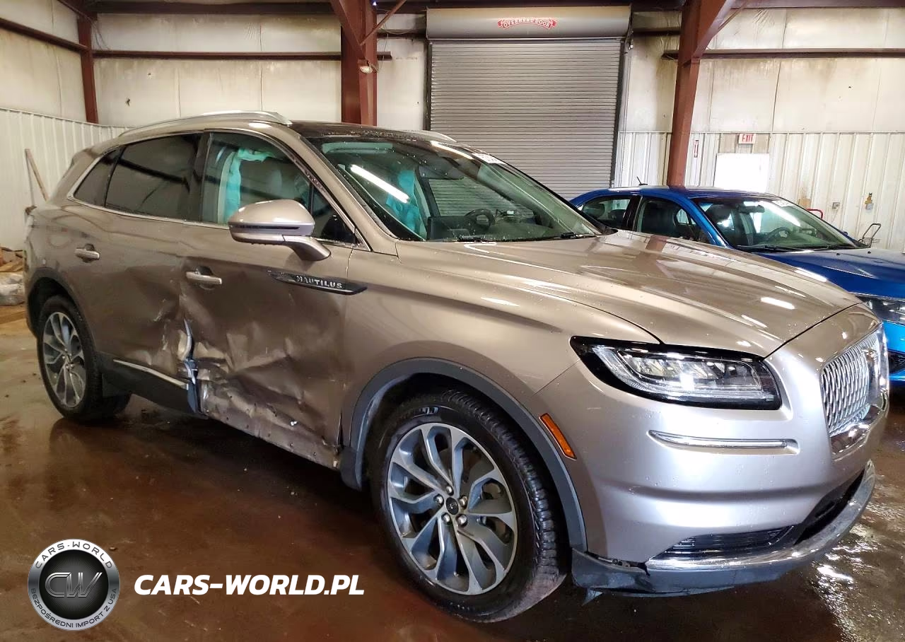 2021 Lincoln Nautilus Reserve VIN:2LMPJ8K91MBL00916 - 4