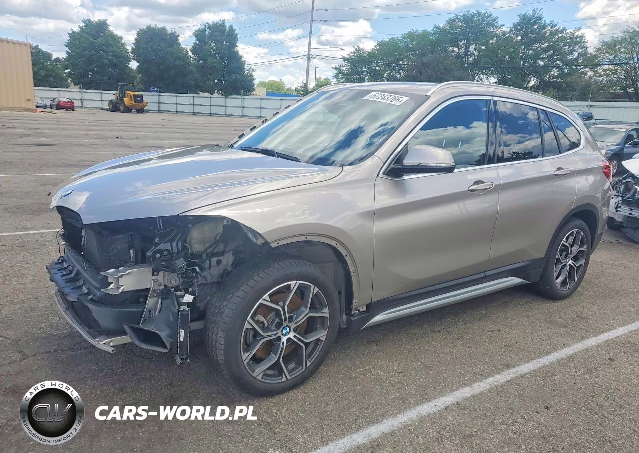 2021 BMW X1 xDrive28I – zdjęcie 1 z 13