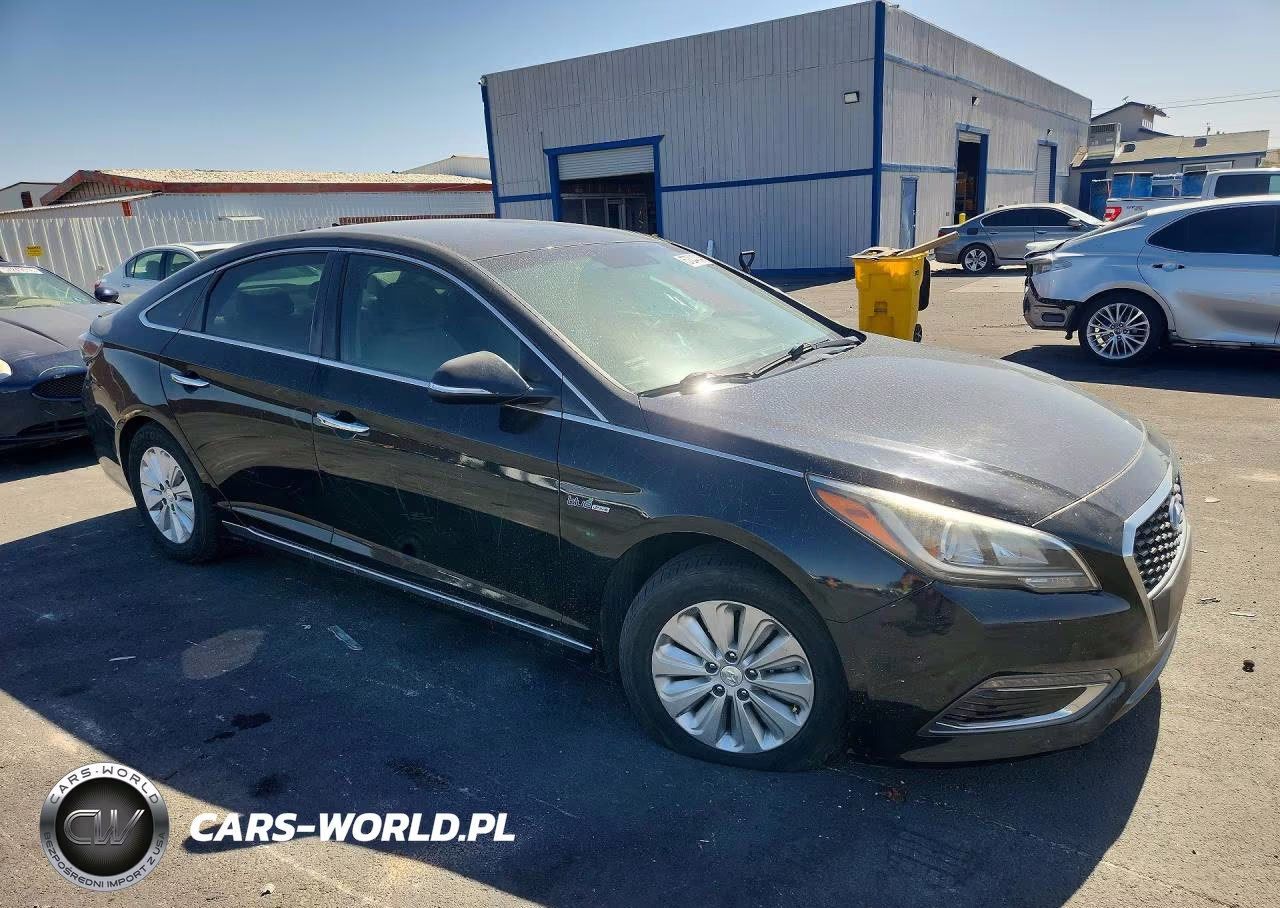 2017 Hyundai Sonata Hybrid Se VIN:KMHE24L38HA070859 - 4