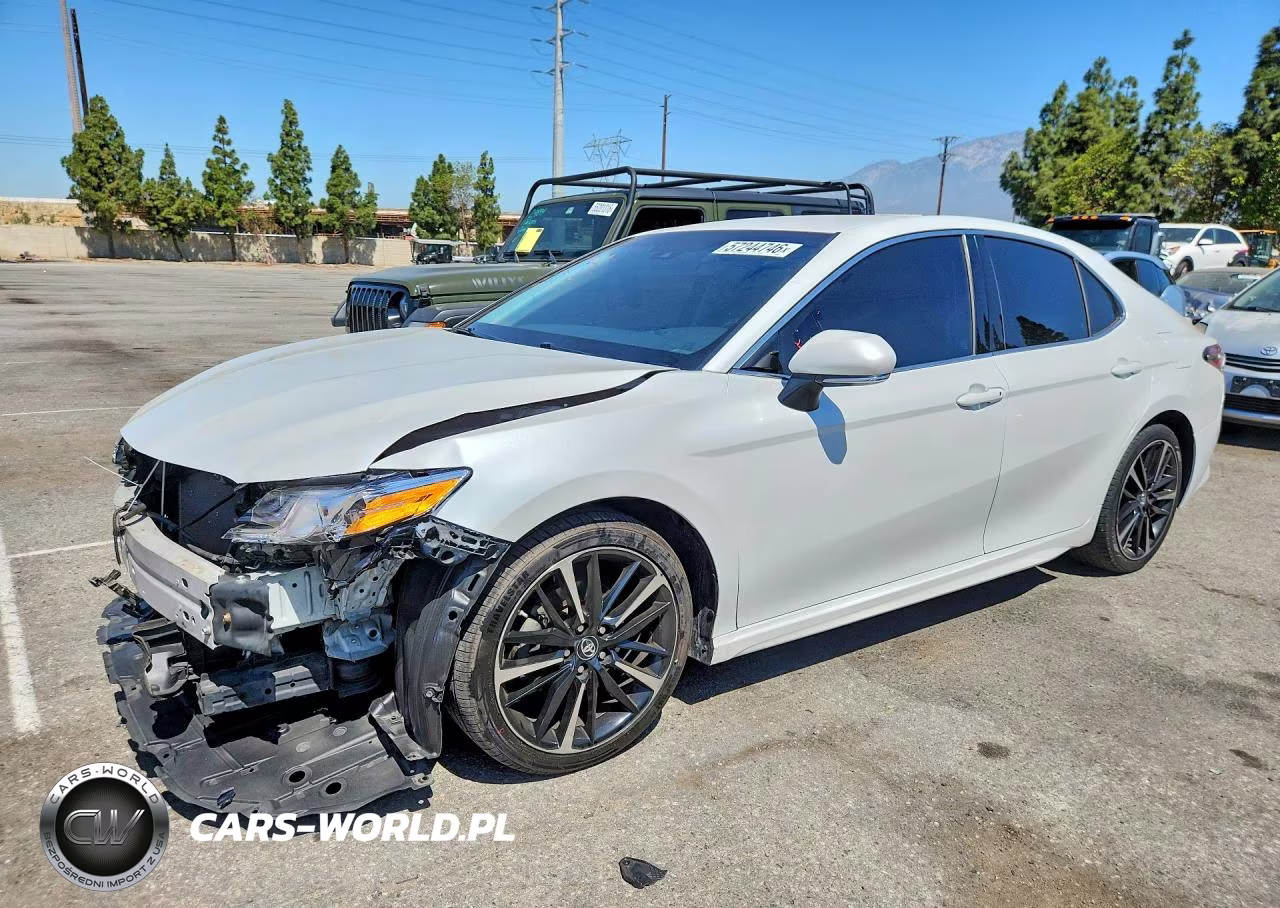 2018 Toyota Camry Xse – zdjęcie 1 z 13