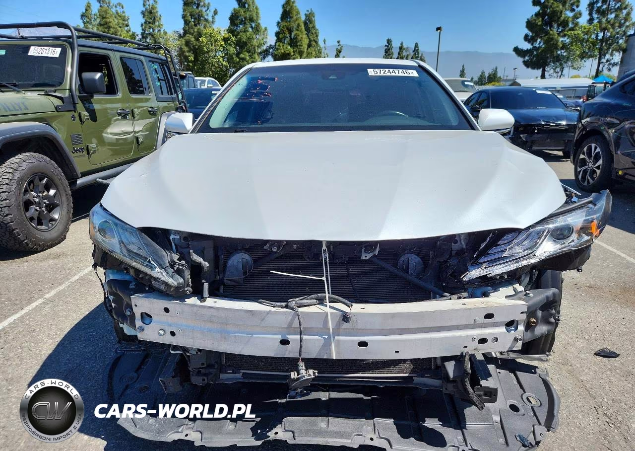 2018 Toyota Camry Xse VIN:4T1B61HK5JU053088 - 5