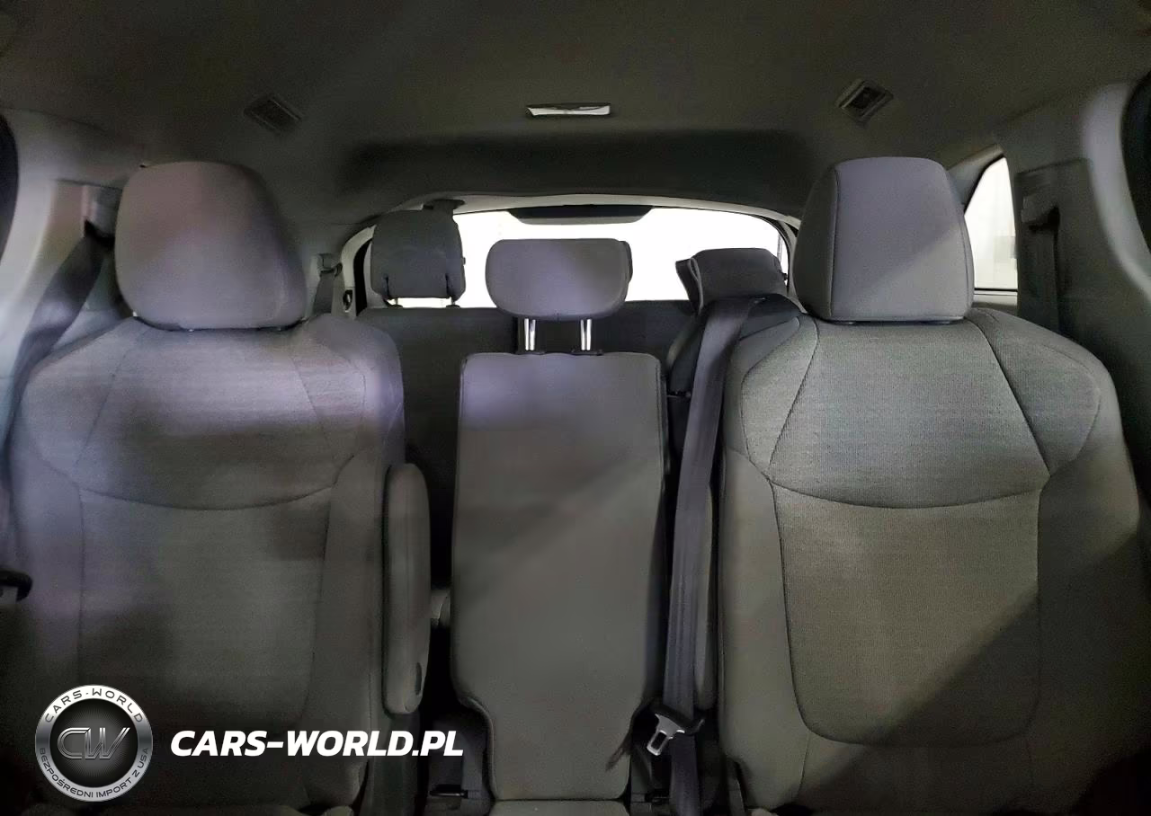2021 Toyota Sienna Le VIN:5TDKRKEC1MS043794 - 10