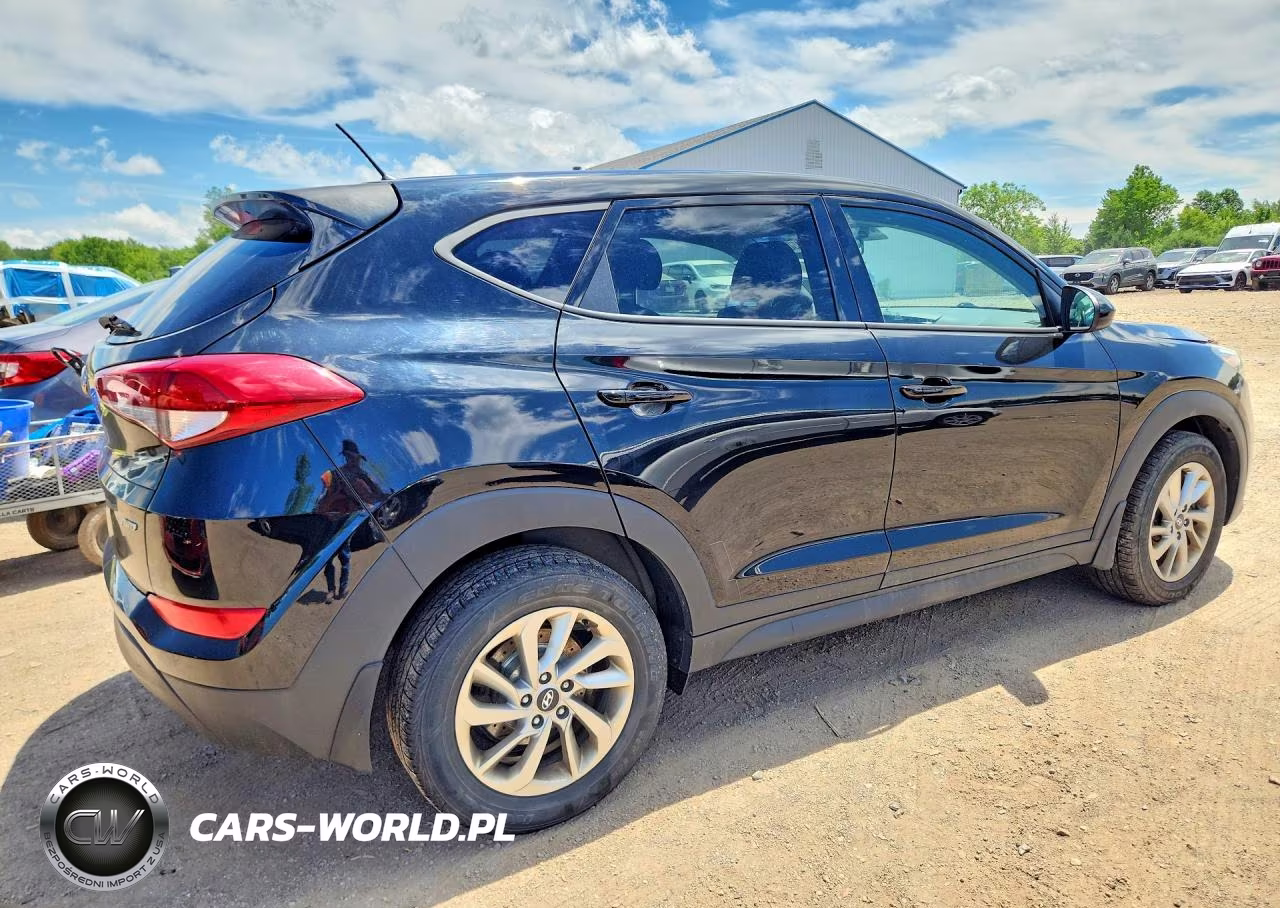 2018 Hyundai Tucson Se VIN:KM8J2CA42JU803982 - 3