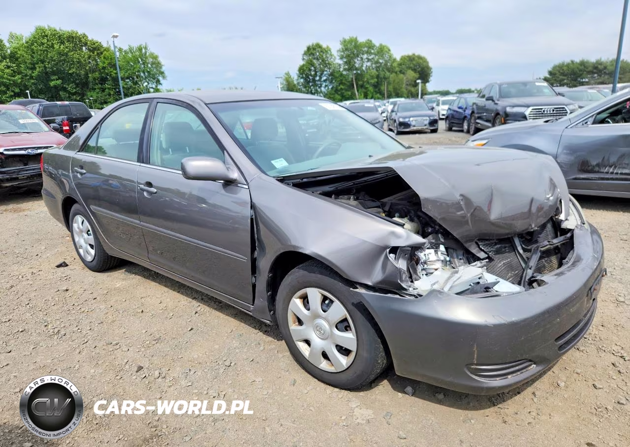2002 Toyota Camry Le VIN:4T1BE32K82U583516 - 4