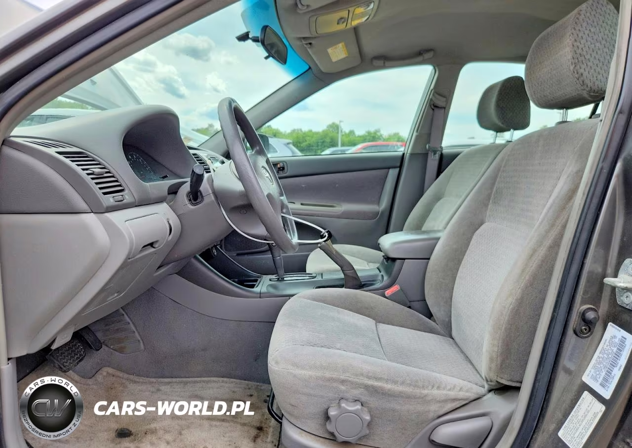 2002 Toyota Camry Le VIN:4T1BE32K82U583516 - 7