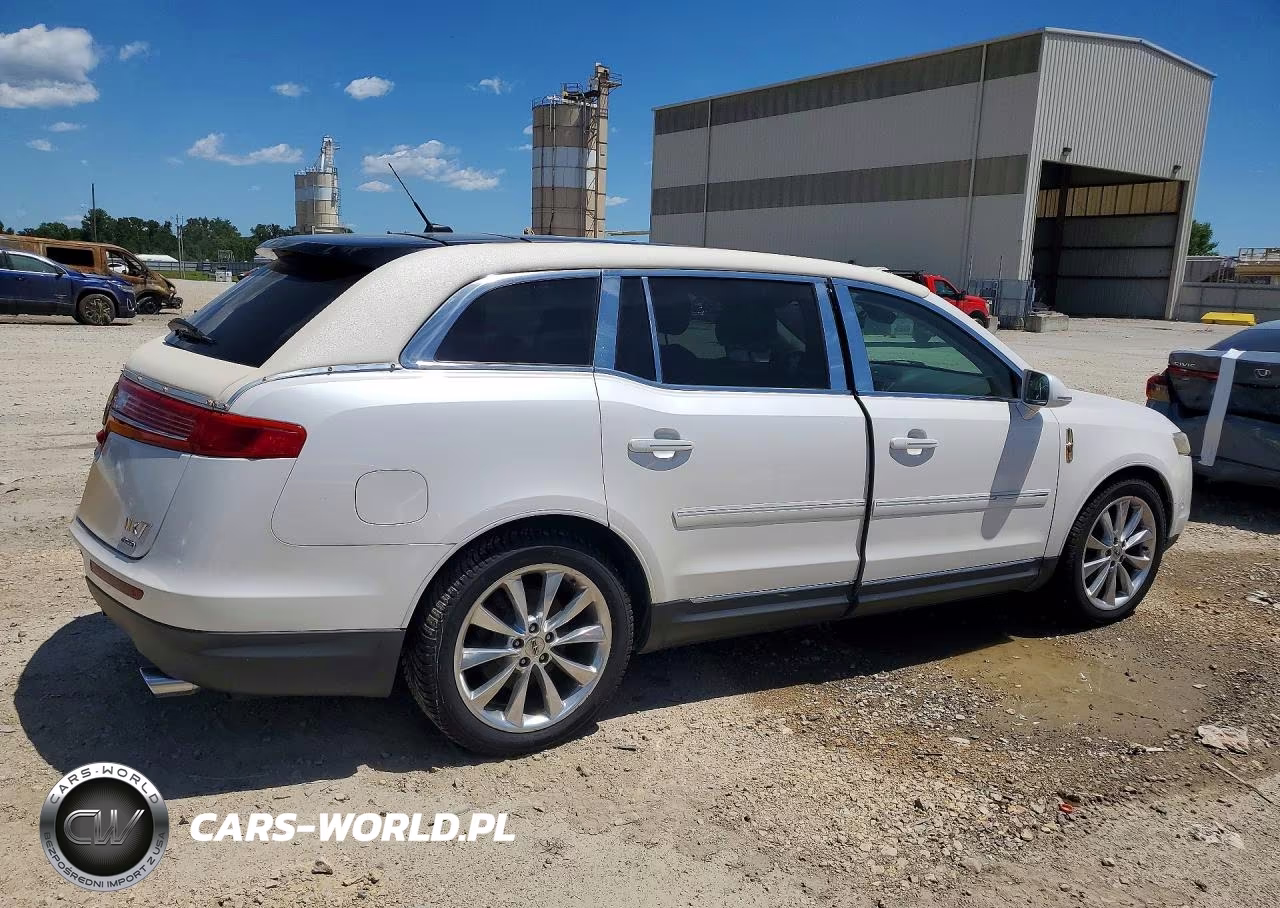 2011 Lincoln Mkt VIN:2LMHJ5AT0BBJ52738 - 3
