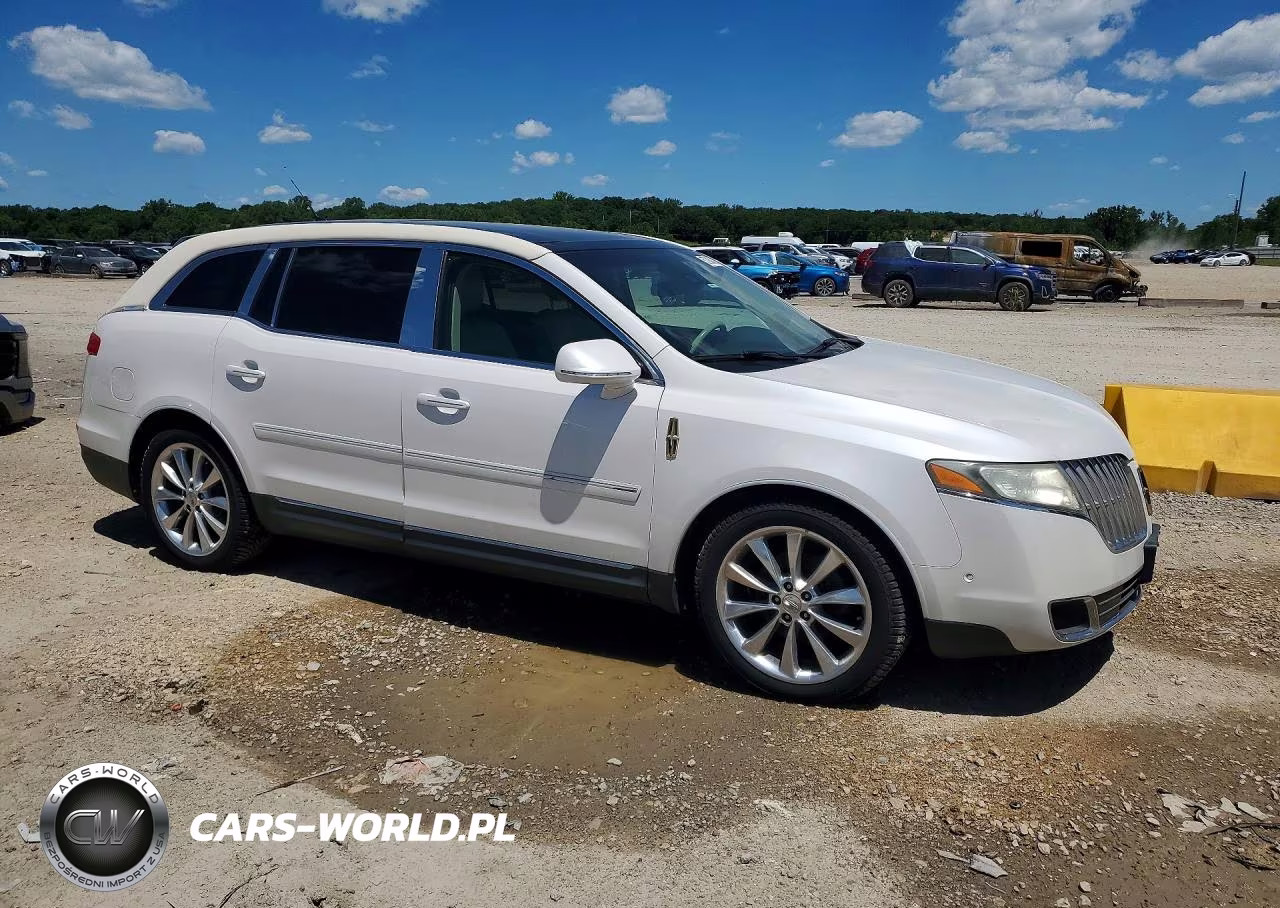 2011 Lincoln Mkt VIN:2LMHJ5AT0BBJ52738 - 4