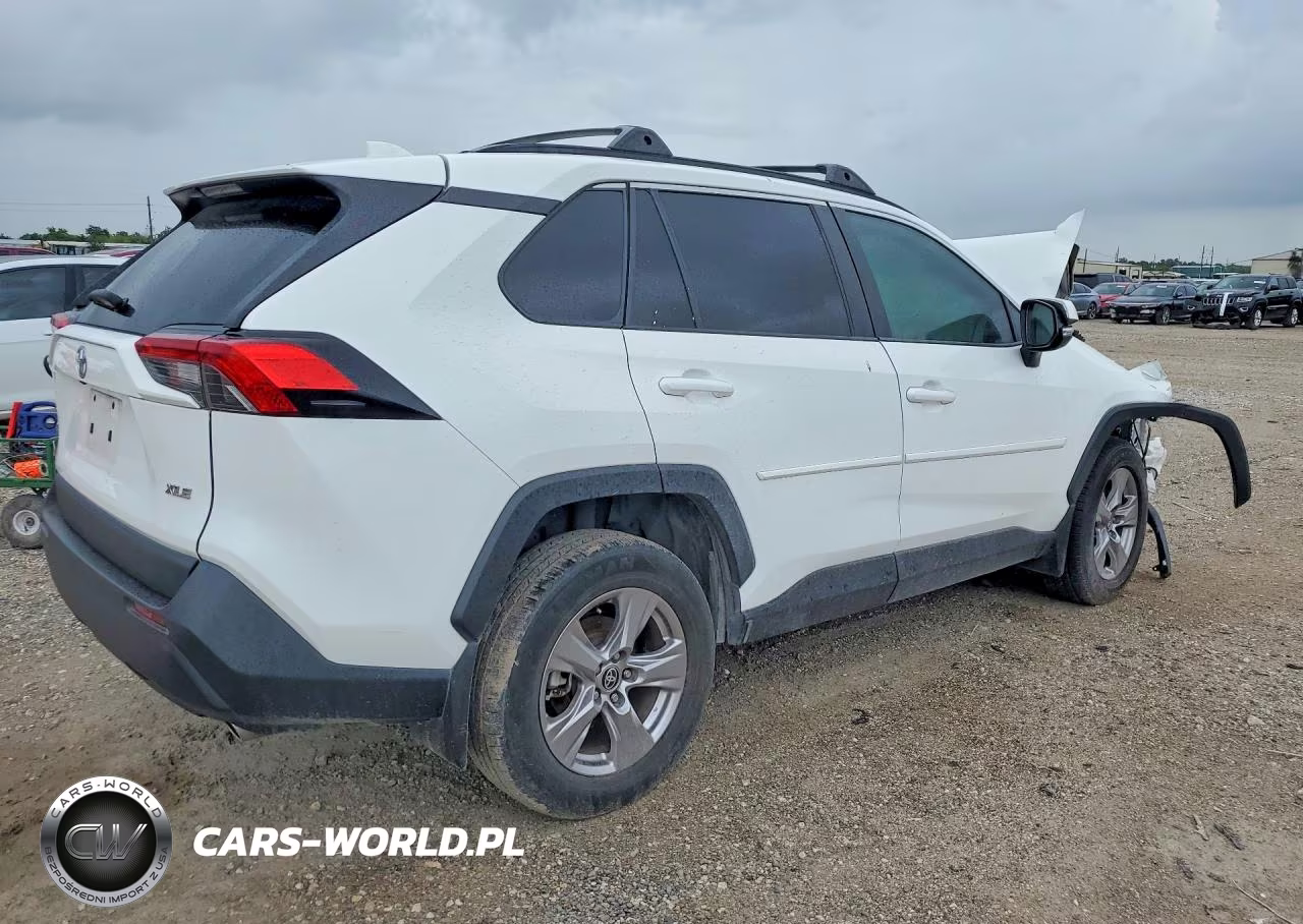 2022 Toyota Rav4 Xle VIN:2T3W1RFV2NC201577 - 3