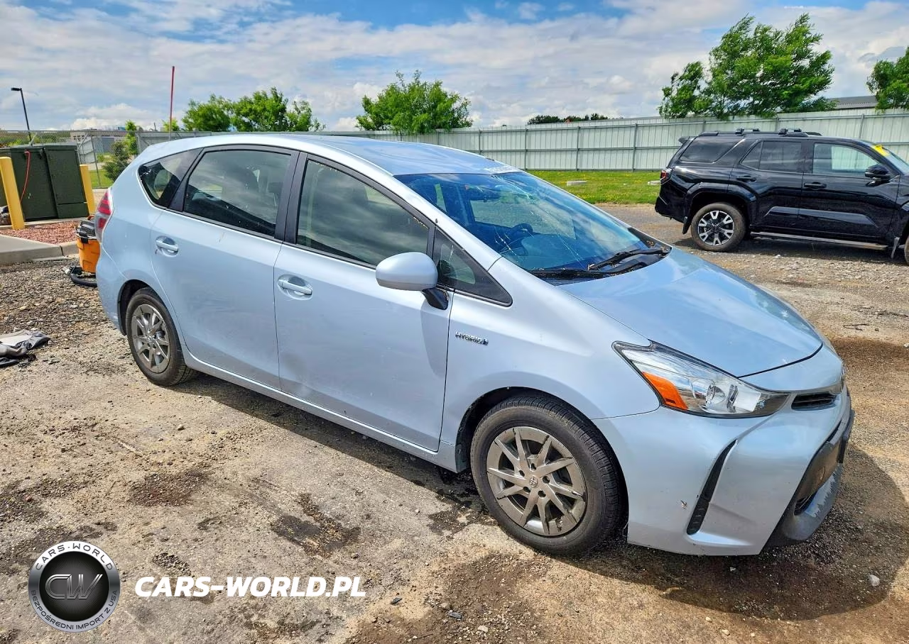 2016 Toyota Prius V Two VIN:JTDZN3EU0GJ052173 - 4
