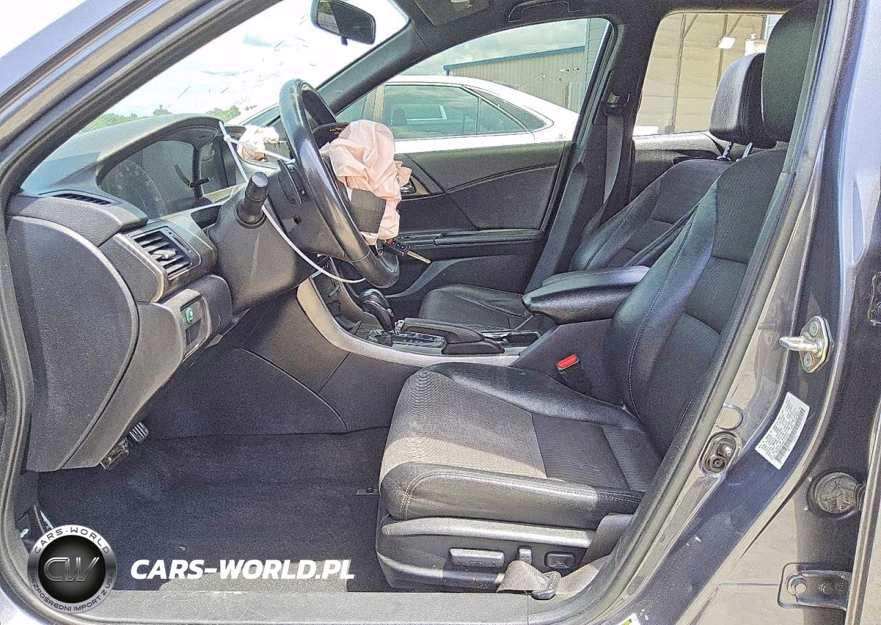 2017 Honda Accord Sport VIN:1HGCR2F55HA163610 - 7