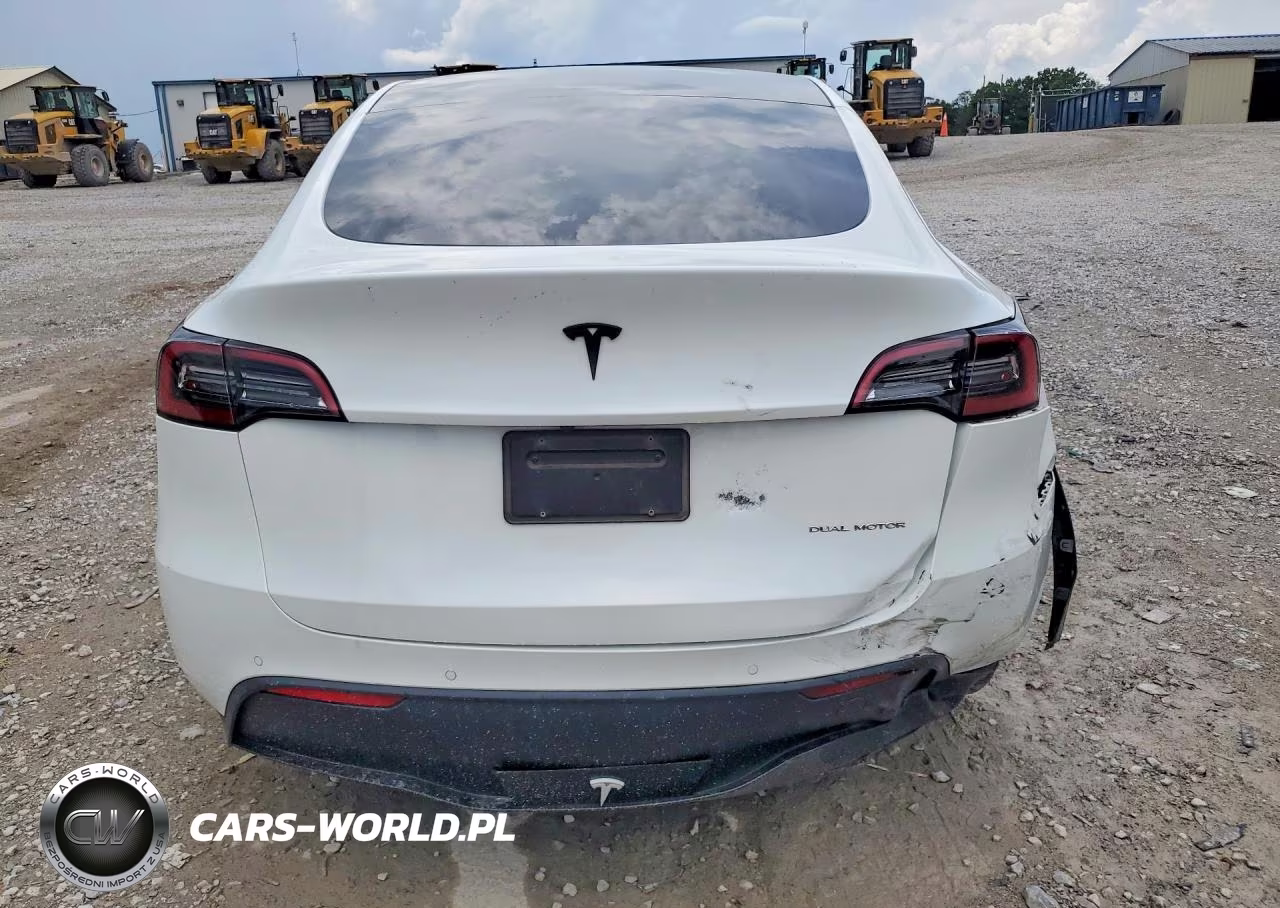 2022 Tesla Model Y VIN:7SAYGDEE0NF535884 - 6