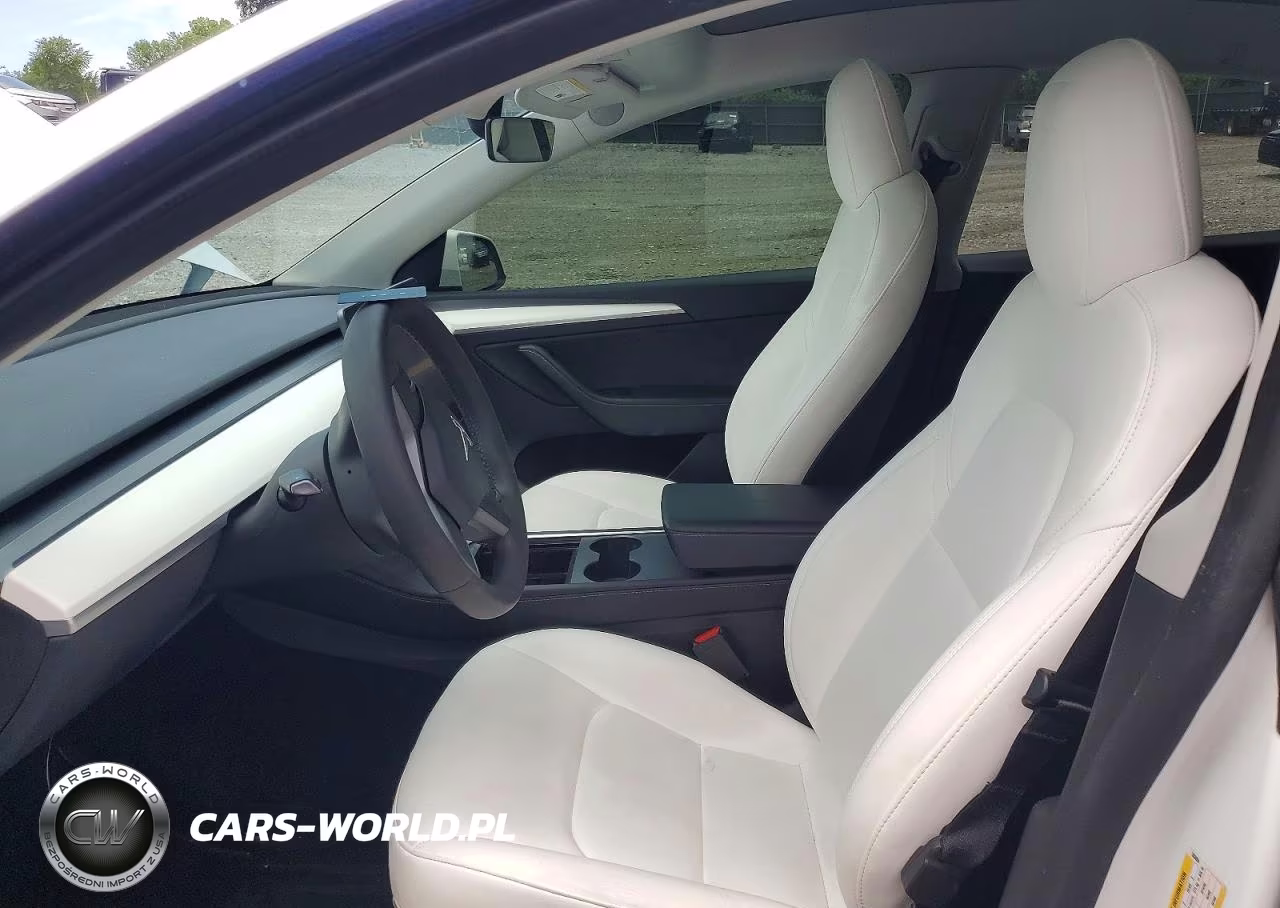 2022 Tesla Model Y VIN:7SAYGDEE0NF535884 - 7